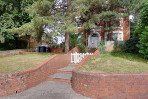 Front External- click for photo gallery